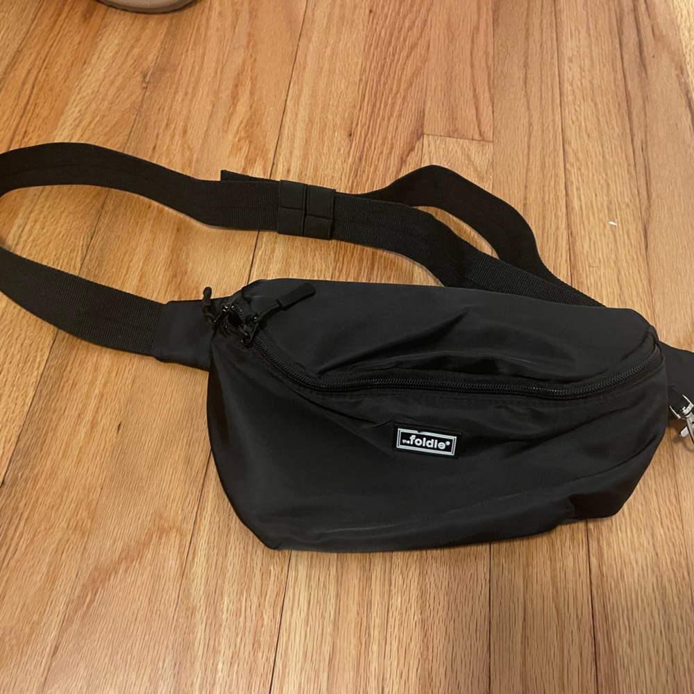 Dakine Classic Black Belt Bag